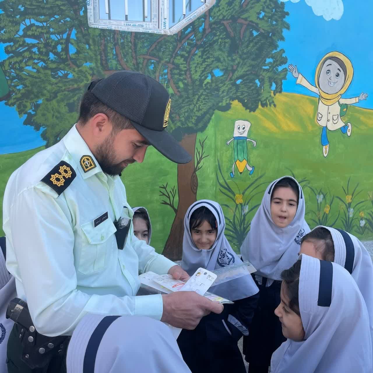 دبستان یاس فاطمی